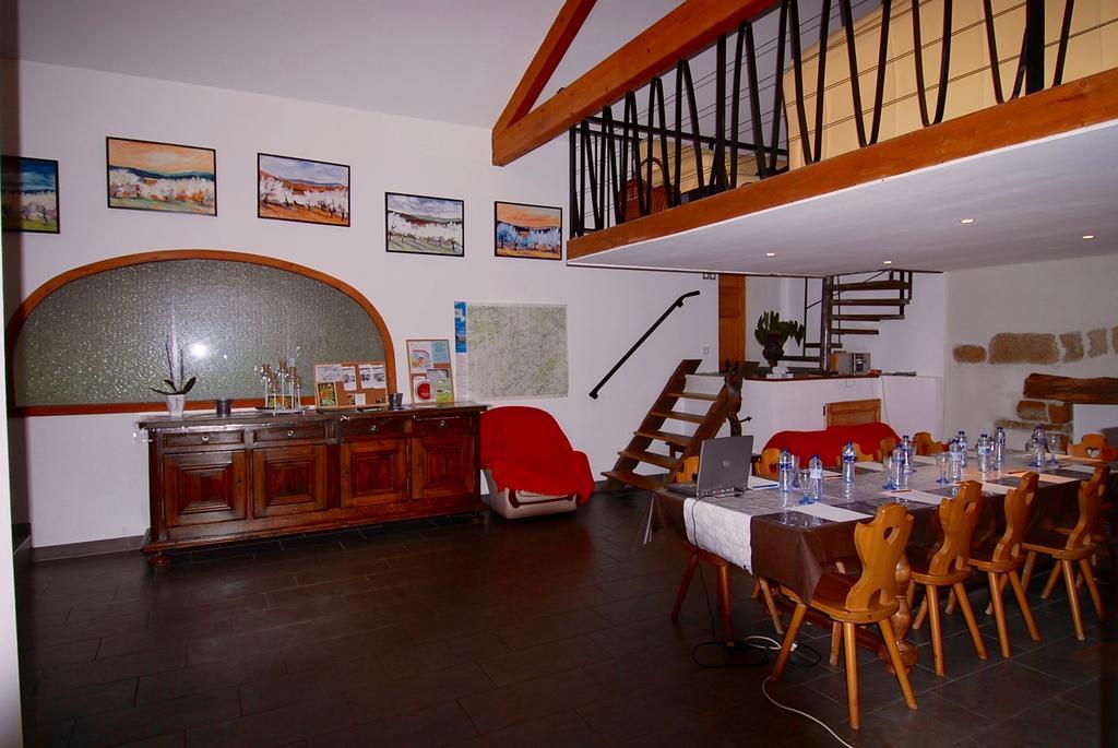 Maison D'Hotes Des 2 Chenes Bessenay 外观 照片