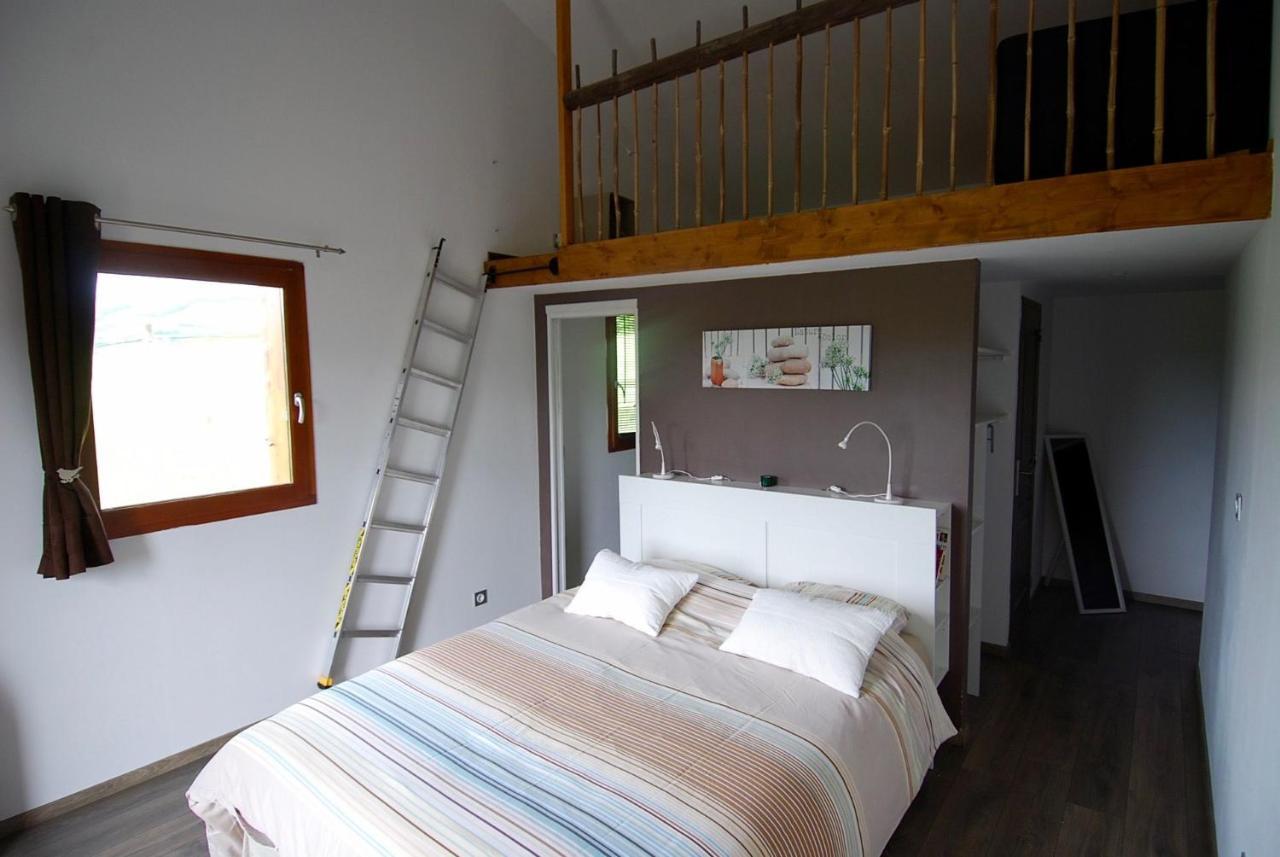 Maison D'Hotes Des 2 Chenes Bessenay 外观 照片